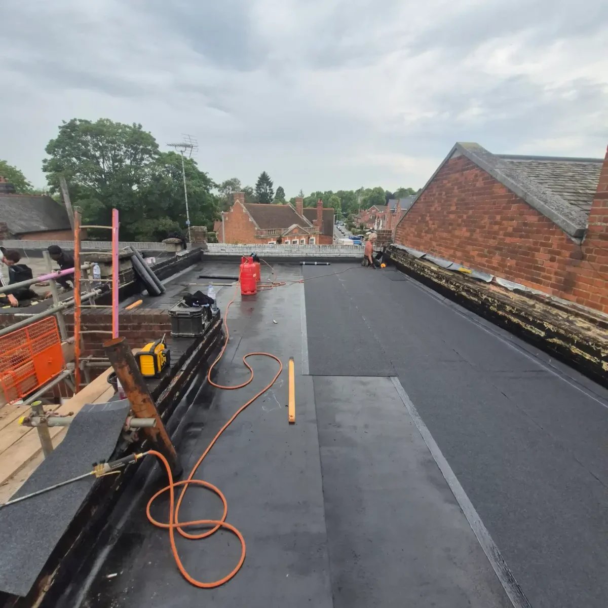 LK Roofing Approach to Emergency Roofing with quick and timely repairs